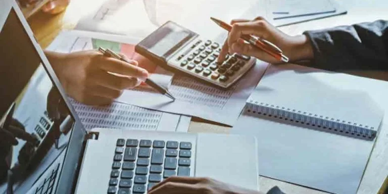 حسابداری شرکتی در CRM