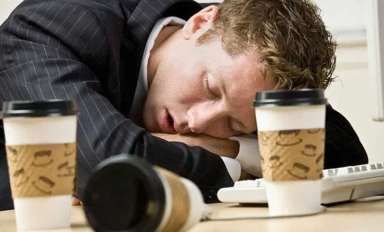 چرا قهوه میخورم ضعف میکنم