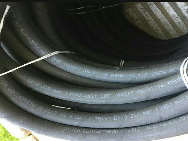 Some signs of hydraulic hose failure