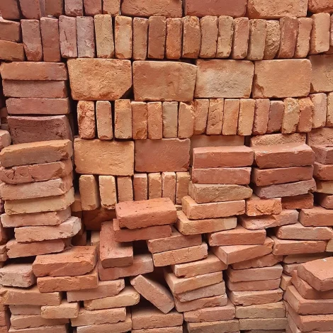 What is Bahmani brick and its technical specifications