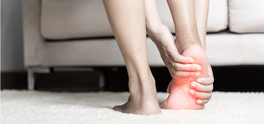 What are the most common causes of right heel pain?
