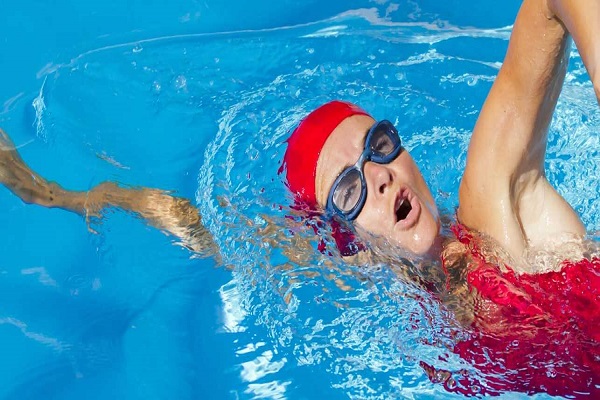 33 essential points that we must follow when going to the pool and swimming!