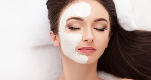 &nbsp;کرم بوتاکس؛ مناسب برای پوست های رنگ شده و دکلره شده