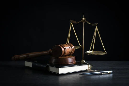 مبادی حقوق چیست؟ تعریف جامع و عمیق
