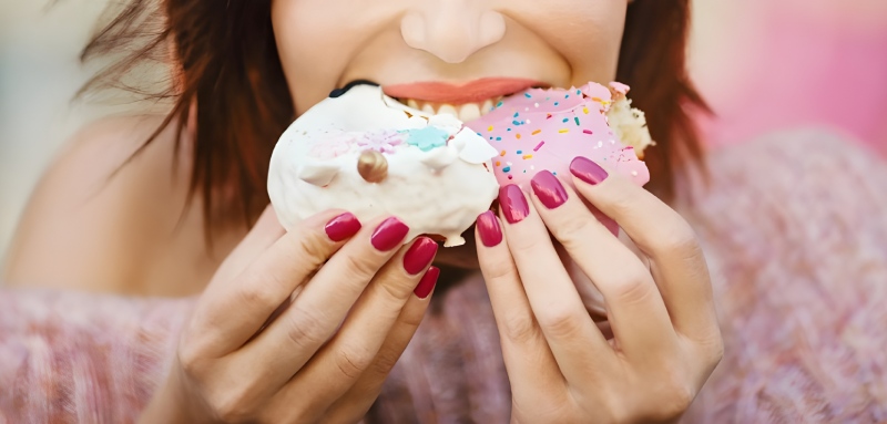 مصرف بیش از حد قند و شیرینی: تهدیدی جدی برای سلامت بدن